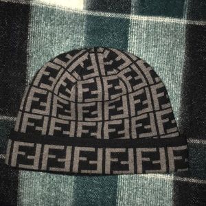Black & grey fendi hat